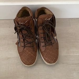 Mens high-top woven leather sneakers